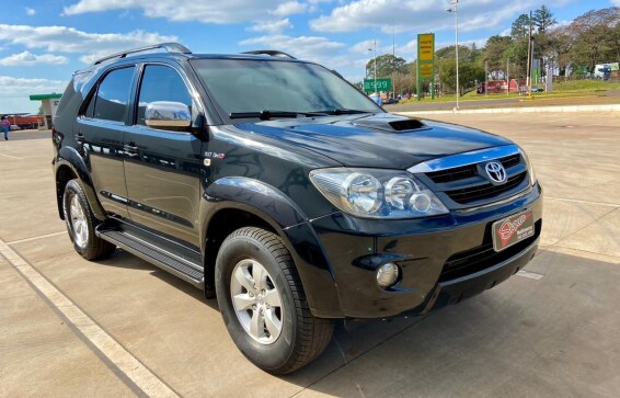 HILUX SW4 SRV 3.0 AUTOMÁTICA COMPLETA